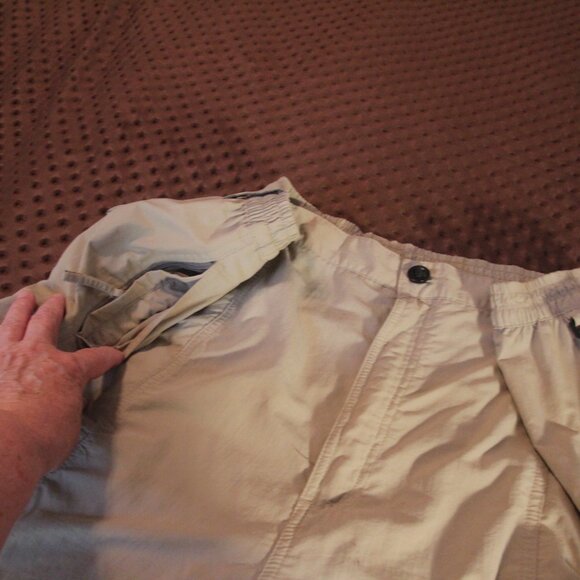 Pants, hiking light tan, converts to shorts. Size XL. Real Legends. Like new. - Picture 3 of 13